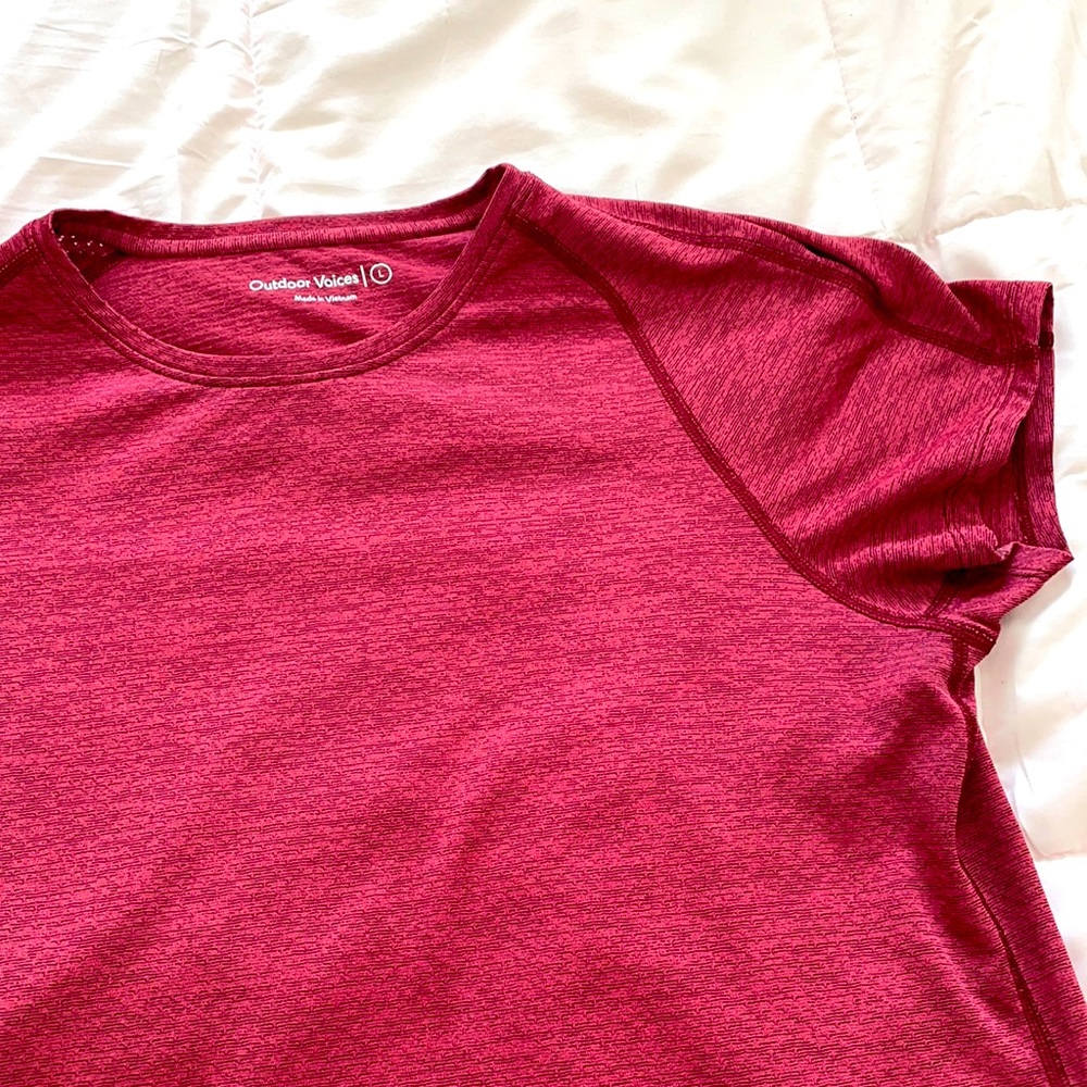 Outdoor voice tee
